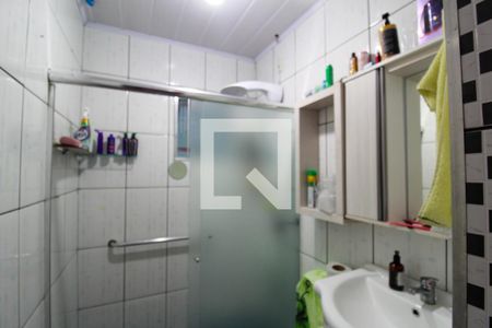Casa para alugar com 56m², 2 quartos e 2 vagasBanheiro 