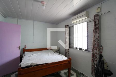 Quarto 1 -ar condicionado de casa à venda com 2 quartos, 56m² em Centro, Canoas