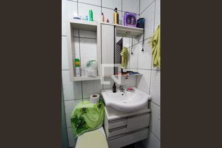 Casa para alugar com 56m², 2 quartos e 2 vagasBanheiro - torneira