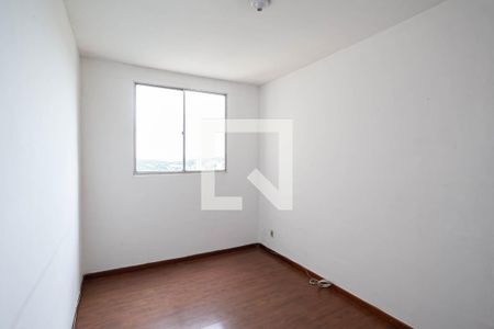 Sala  de apartamento para alugar com 2 quartos, 72m² em Planalto, Belo Horizonte