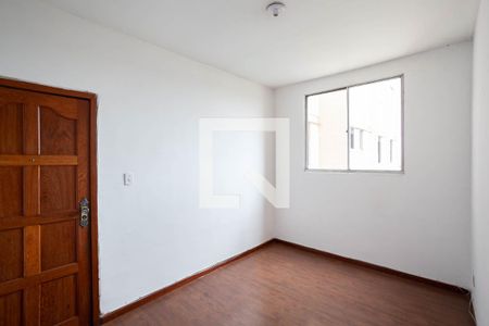 Sala  de apartamento para alugar com 2 quartos, 72m² em Planalto, Belo Horizonte