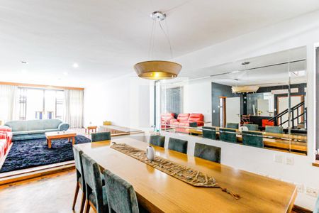 Sala de jantar de casa à venda com 4 quartos, 561m² em Granja Julieta, São Paulo