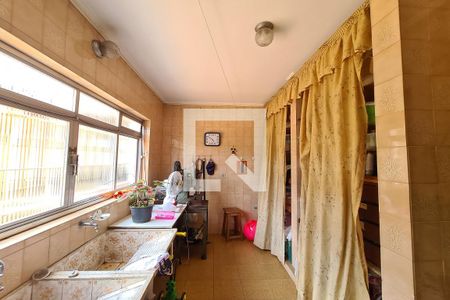 Casa à venda com 270m², 4 quartos e 5 vagasÁrea de Serviço