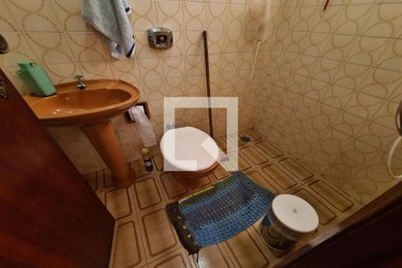 Casa à venda com 270m², 4 quartos e 5 vagasBanheiro externo