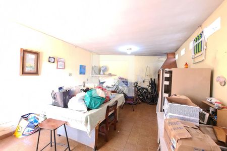 Casa à venda com 270m², 4 quartos e 5 vagasSalão de Festas