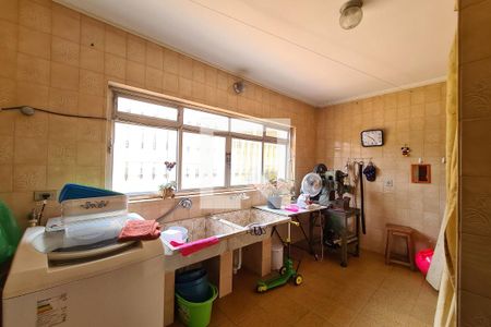 Casa à venda com 270m², 4 quartos e 5 vagasÁrea de Serviço