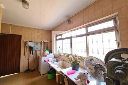 Casa à venda com 270m², 4 quartos e 5 vagasÁrea de Serviço