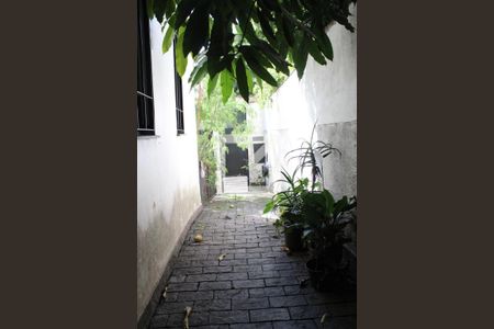 Casa à venda com 158m², 3 quartos e 2 vagasCorredor