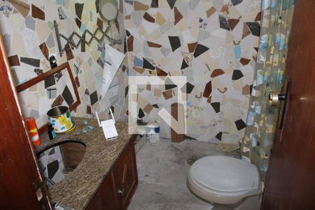 Casa à venda com 158m², 3 quartos e 2 vagasBanheiro 1