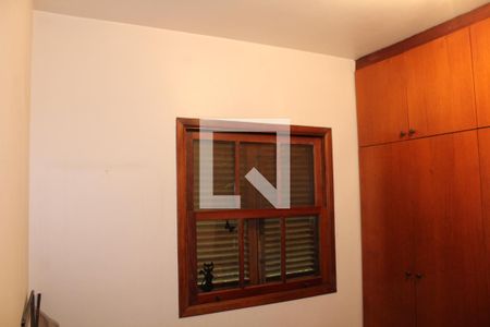 Casa à venda com 158m², 3 quartos e 2 vagasQuarto 3