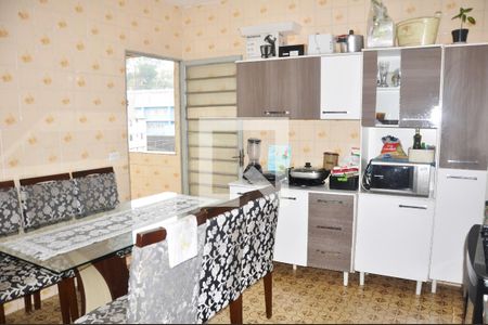 Casa à venda com 338m², 2 quartos e 1 vaga Casa à venda com 338m², 2 quartos e 1 vagaCasa 01 - Detalhe - Cozinha