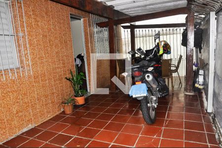 Casa à venda com 338m², 2 quartos e 1 vaga Casa à venda com 338m², 2 quartos e 1 vagaCasa 01 - Garagem