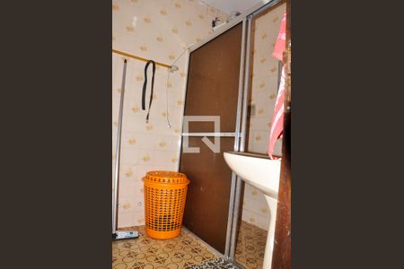 Casa à venda com 338m², 2 quartos e 1 vaga Casa à venda com 338m², 2 quartos e 1 vagaCasa 01 - Detalhe - Banheiro Social