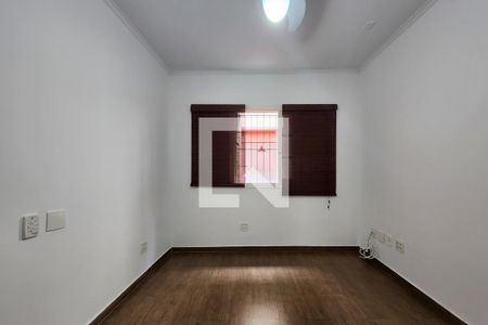 Casa para alugar com 240m², 3 quartos e 4 vagas Casa para alugar com 240m², 3 quartos e 4 vagasQuarto 2