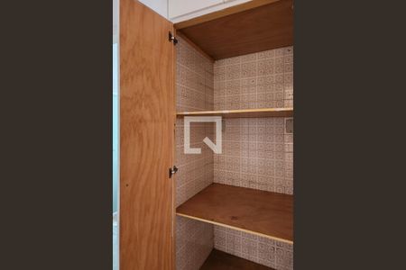 Casa para alugar com 240m², 3 quartos e 4 vagas Casa para alugar com 240m², 3 quartos e 4 vagasDetalhe do corredor