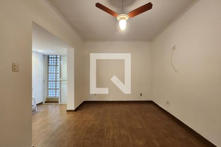 Casa para alugar com 240m², 3 quartos e 4 vagas Casa para alugar com 240m², 3 quartos e 4 vagasSuíte 1