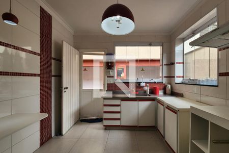 Casa para alugar com 240m², 3 quartos e 4 vagas Casa para alugar com 240m², 3 quartos e 4 vagasCozinha