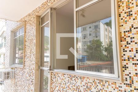 Apartamento à venda com 102m², 2 quartos e 1 vaga Apartamento à venda com 102m², 2 quartos e 1 vagaVaranda da Sala