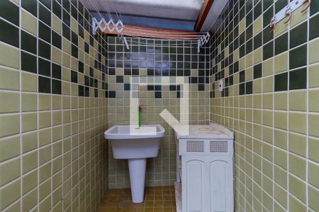 Casa à venda com 280m², 4 quartos e 3 vagasÁrea de Serviço