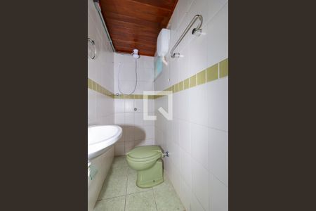 Casa à venda com 280m², 4 quartos e 3 vagasBanheiro de Serviço