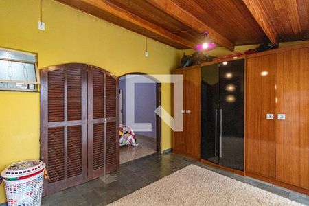 Casa à venda com 170m², 3 quartos e 2 vagas Casa à venda com 170m², 3 quartos e 2 vagasSuite