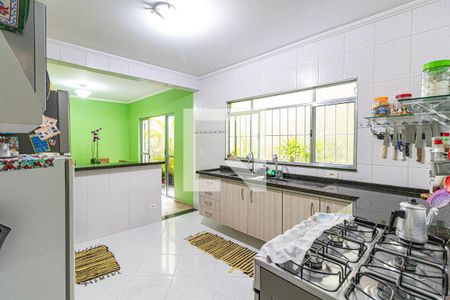 Casa à venda com 170m², 3 quartos e 2 vagas Casa à venda com 170m², 3 quartos e 2 vagasCozinha