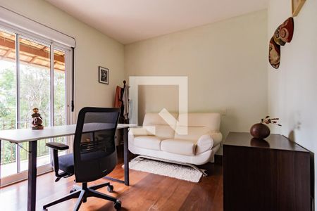 Casa de condomínio à venda com 400m², 4 quartos e 3 vagas Casa de condomínio à venda com 400m², 4 quartos e 3 vagasQuarto 2