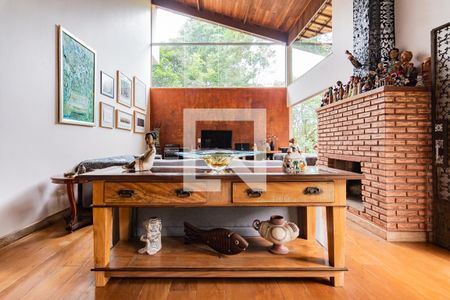 Sala de casa de condomínio à venda com 4 quartos, 400m² em Arvoredo, Nova Lima