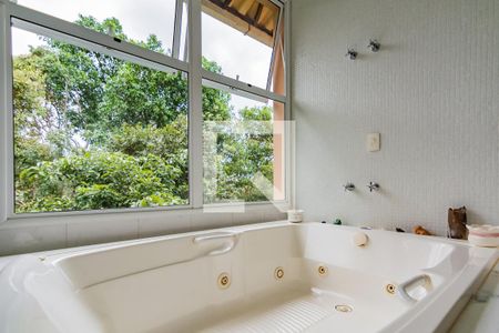 Casa de condomínio à venda com 400m², 4 quartos e 3 vagas Casa de condomínio à venda com 400m², 4 quartos e 3 vagasBanheiro do Quarto 4