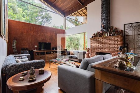 Sala de casa de condomínio à venda com 4 quartos, 400m² em Arvoredo, Nova Lima