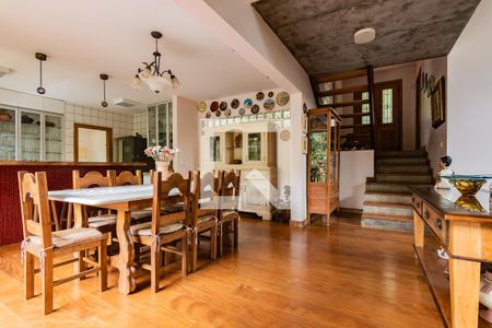 Casa de condomínio à venda com 400m², 4 quartos e 3 vagas Casa de condomínio à venda com 400m², 4 quartos e 3 vagasJantar / Cozinha Americana