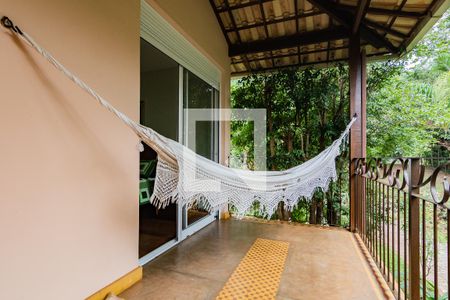 Casa de condomínio à venda com 400m², 4 quartos e 3 vagas Casa de condomínio à venda com 400m², 4 quartos e 3 vagasVaranda Quarto 4 (Suíte)