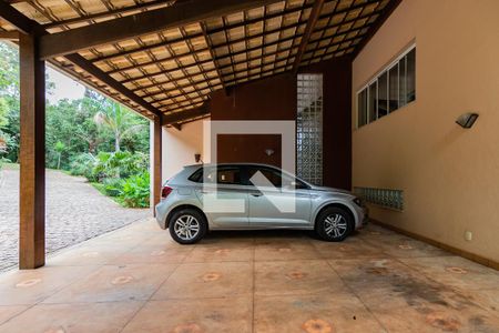 Casa de condomínio à venda com 400m², 4 quartos e 3 vagas Casa de condomínio à venda com 400m², 4 quartos e 3 vagasGaragem