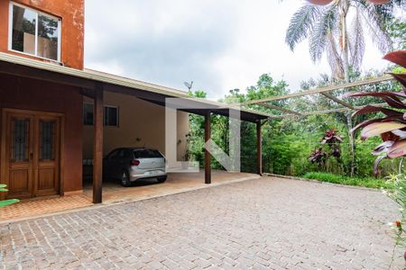 Casa de condomínio à venda com 400m², 4 quartos e 3 vagas Casa de condomínio à venda com 400m², 4 quartos e 3 vagasAcesso Principal e Garagem