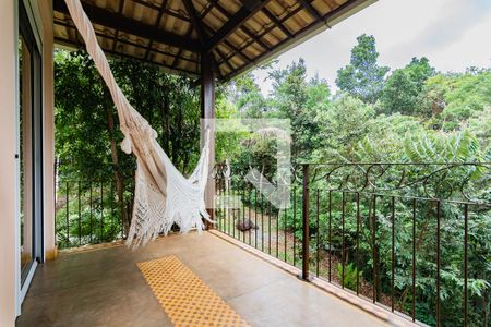 Casa de condomínio à venda com 400m², 4 quartos e 3 vagas Casa de condomínio à venda com 400m², 4 quartos e 3 vagasVaranda Quarto 4 (Suíte)