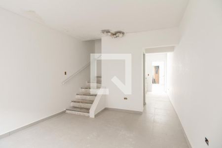 Sala de casa para alugar com 2 quartos, 90m² em Cidade Mãe do Céu, São Paulo