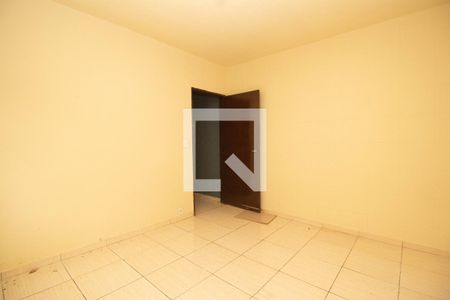 Quarto 2 de casa para alugar com 2 quartos, 60m² em Vila Cavaton, São Paulo