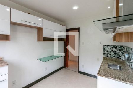 Casa à venda com 174m², 4 quartos e 1 vagaCozinha