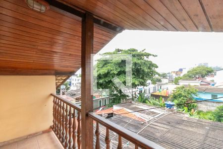 Casa à venda com 174m², 4 quartos e 1 vagaSalão