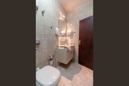 Casa à venda com 174m², 4 quartos e 1 vagaBanheiro Social