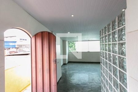 Casa à venda com 174m², 4 quartos e 1 vagaÁrea de Serviço