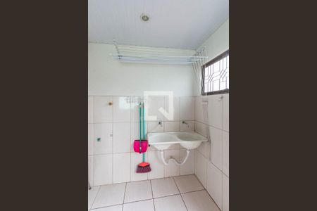 Casa à venda com 174m², 4 quartos e 1 vagaÁrea de Serviço