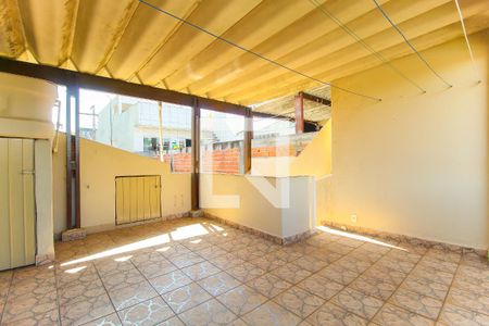 Casa à venda com 170m², 2 quartos e 2 vagasVaranda
