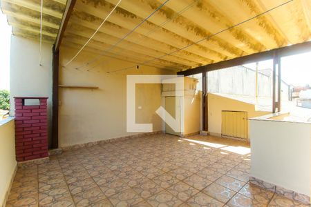 Casa à venda com 170m², 2 quartos e 2 vagasVaranda