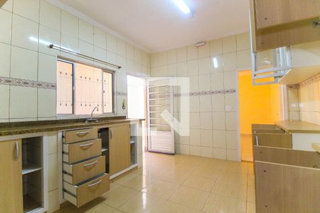 Casa à venda com 170m², 2 quartos e 2 vagasCozinha