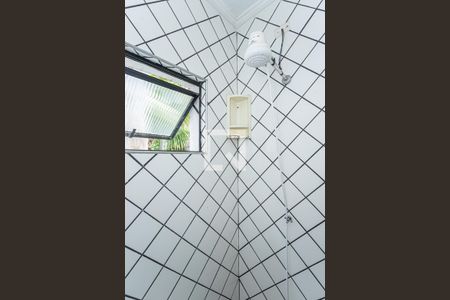 Casa para alugar com 600m², 4 quartos e 15 vagas Casa para alugar com 600m², 4 quartos e 15 vagasBanheiro piscina