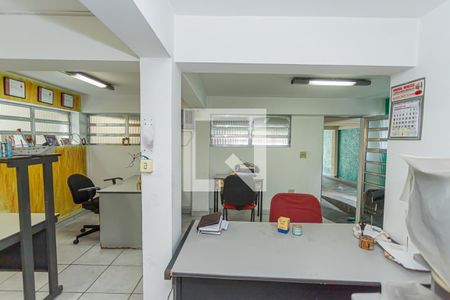 Casa para alugar com 600m², 4 quartos e 15 vagas Casa para alugar com 600m², 4 quartos e 15 vagasEscritório