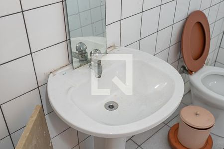 Casa para alugar com 600m², 4 quartos e 15 vagas Casa para alugar com 600m², 4 quartos e 15 vagasBanheiro garagem