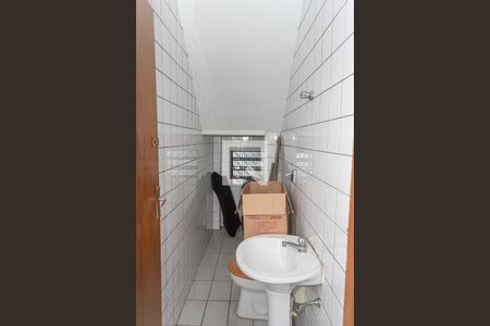 Casa para alugar com 600m², 4 quartos e 15 vagas Casa para alugar com 600m², 4 quartos e 15 vagasBanheiro garagem