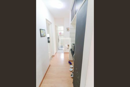 Corredor de apartamento para alugar com 2 quartos, 60m² em Cidade São Francisco, São Paulo